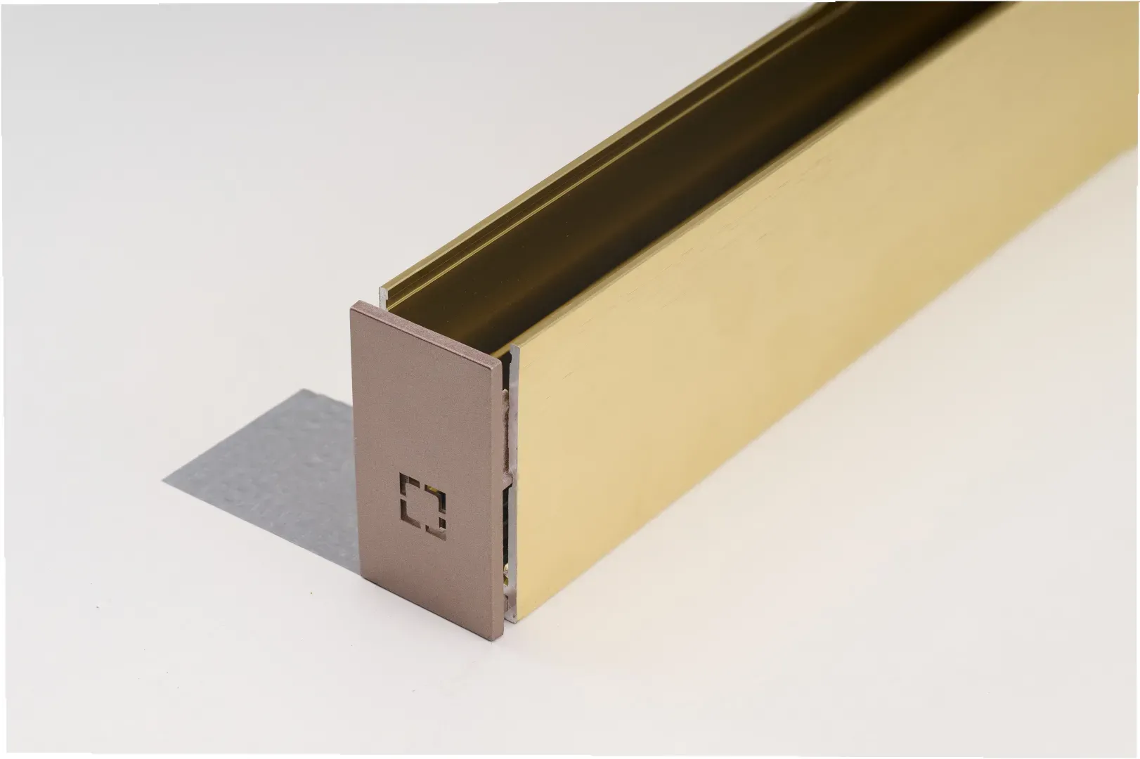 BETA TRACK MAGNETIC57 230V END CAP ANODISED CHOCOLATE